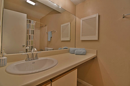 Cypress-Park-interior-Bath-1333-1200w